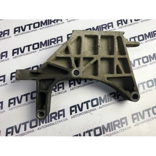 Кронштейн двигателя Fiat Punto 2005-2018 1.3JTD 55702834